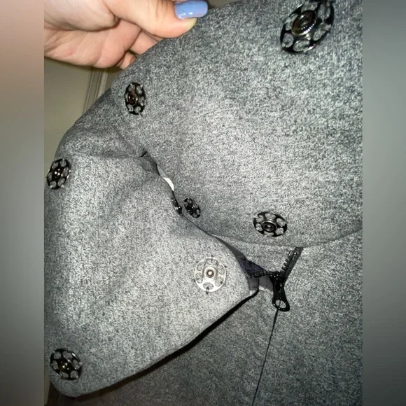 Lululemon grey, Zip-up Wrap Jacket with snap button High Collar - size 8 - Picture 2 of 4